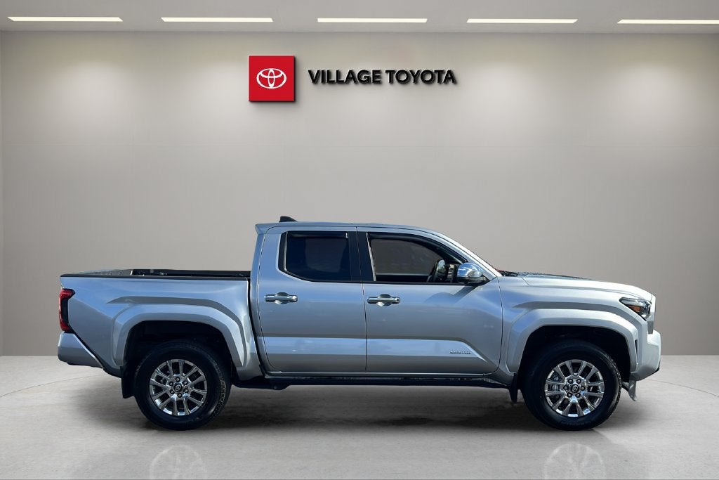 2024 Toyota Tacoma 4WD SR5