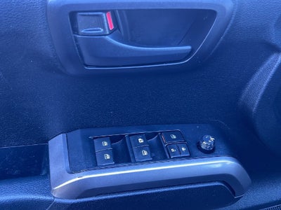 2021 Toyota Tacoma 2WD SR5