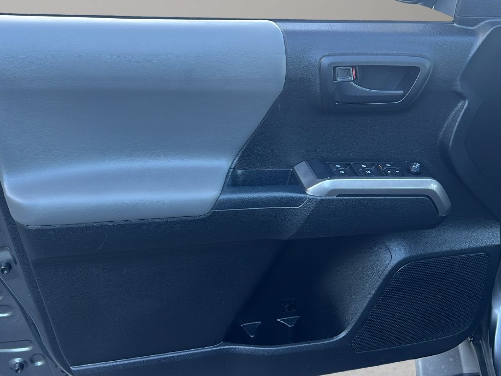 2021 Toyota Tacoma 2WD SR5