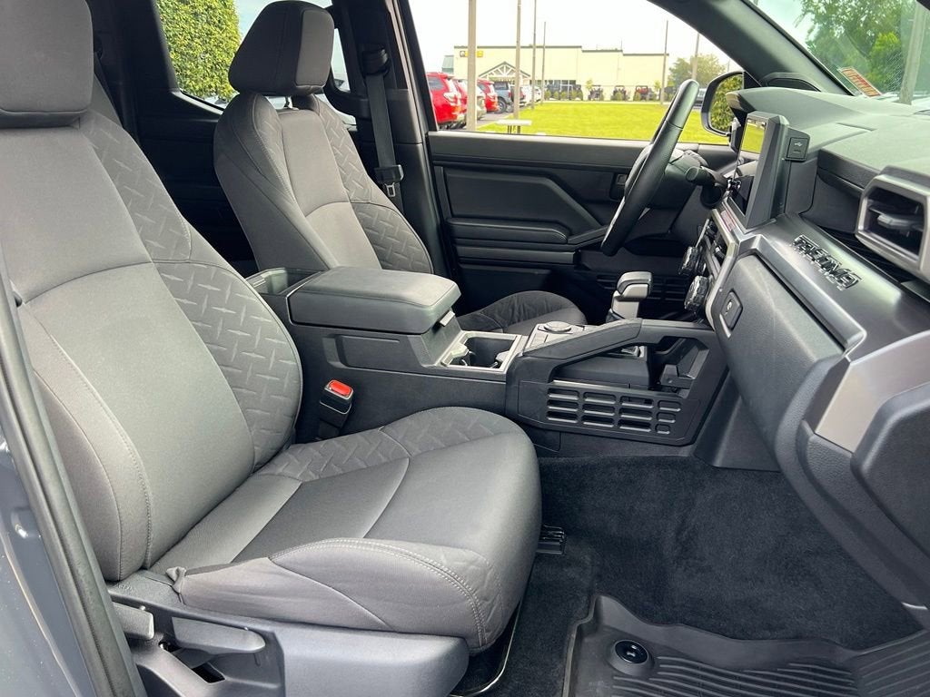2025 Toyota Tacoma 2WD SR5