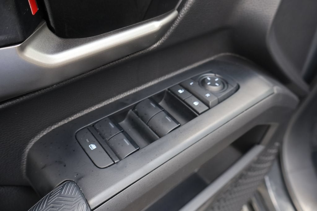2025 Toyota Tacoma 4WD SR