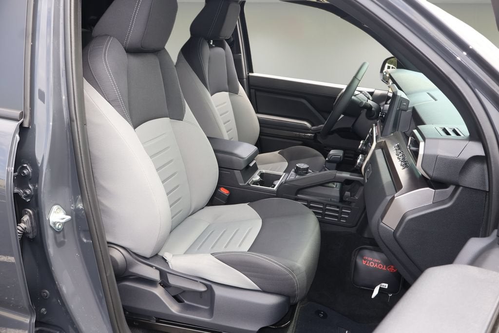 2025 Toyota Tacoma 4WD SR