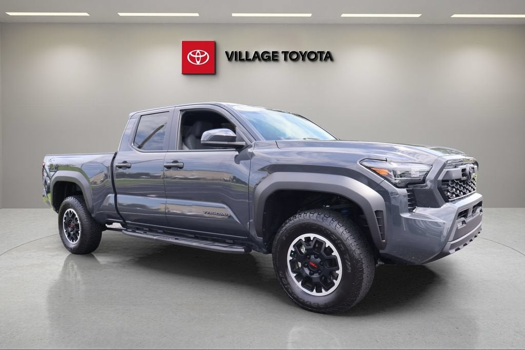 2025 Toyota Tacoma 4WD SR
