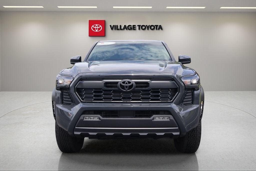 2025 Toyota Tacoma 4WD SR