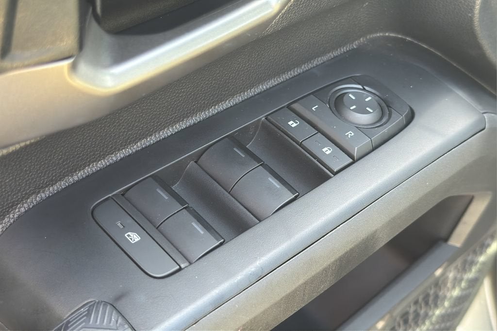 2025 Toyota Tacoma 4WD SR