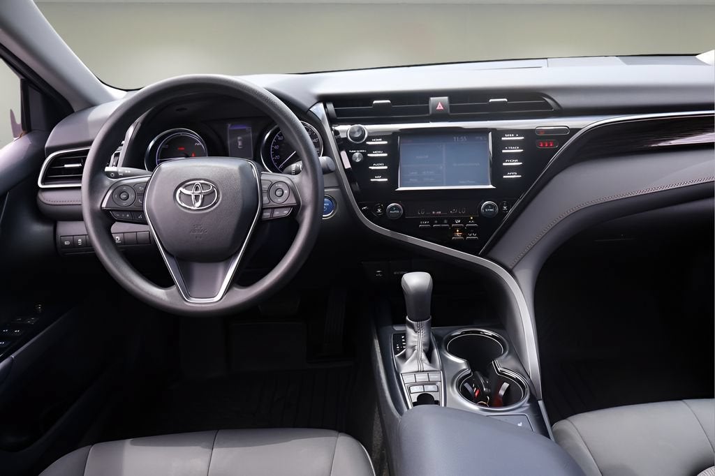 2019 Toyota Camry Hybrid LE