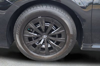 2019 Toyota Camry Hybrid LE