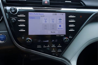 2020 Toyota Camry Hybrid XLE
