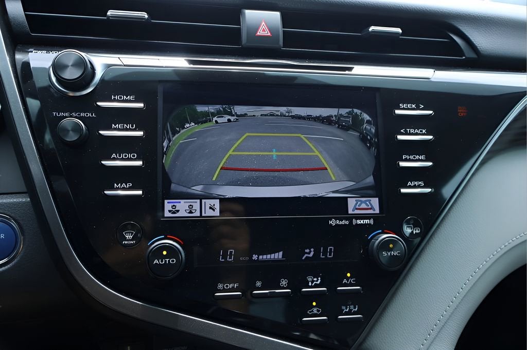 2020 Toyota Camry Hybrid XLE