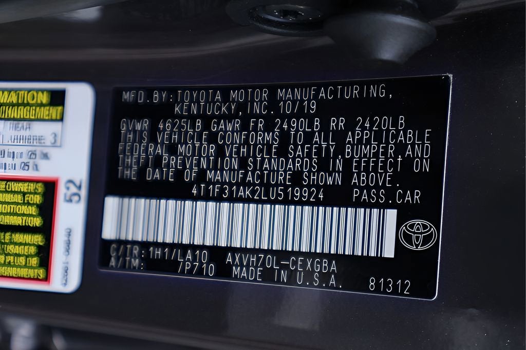 2020 Toyota Camry Hybrid XLE