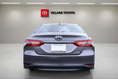 2020 Toyota Camry Hybrid XLE