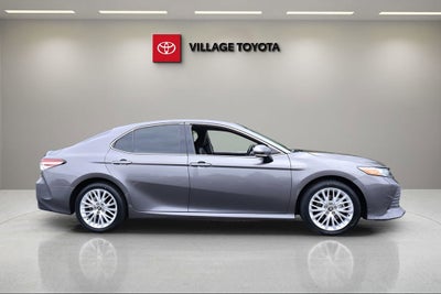 2020 Toyota Camry Hybrid XLE