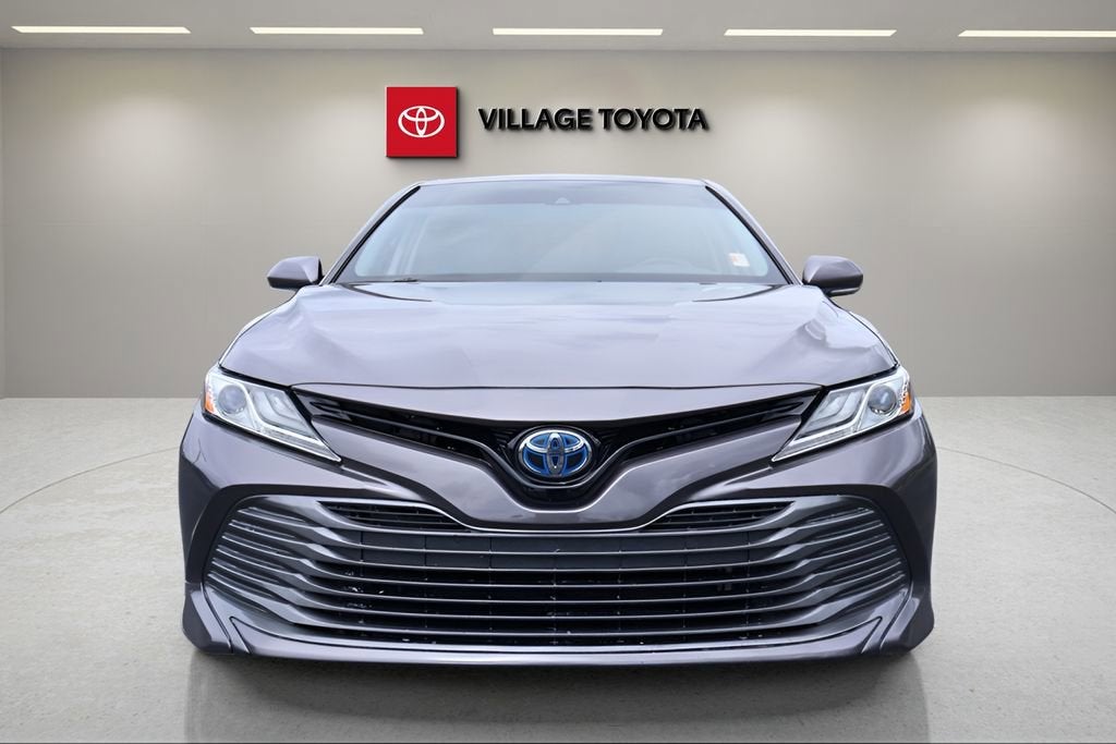 2020 Toyota Camry Hybrid XLE