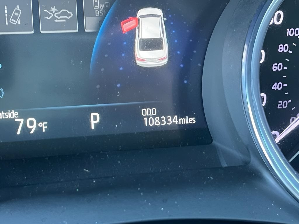 2020 Toyota Camry Hybrid XLE