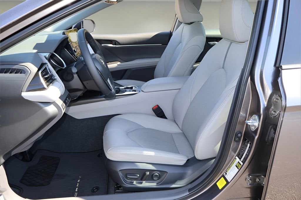 2024 Toyota Camry Hybrid XLE