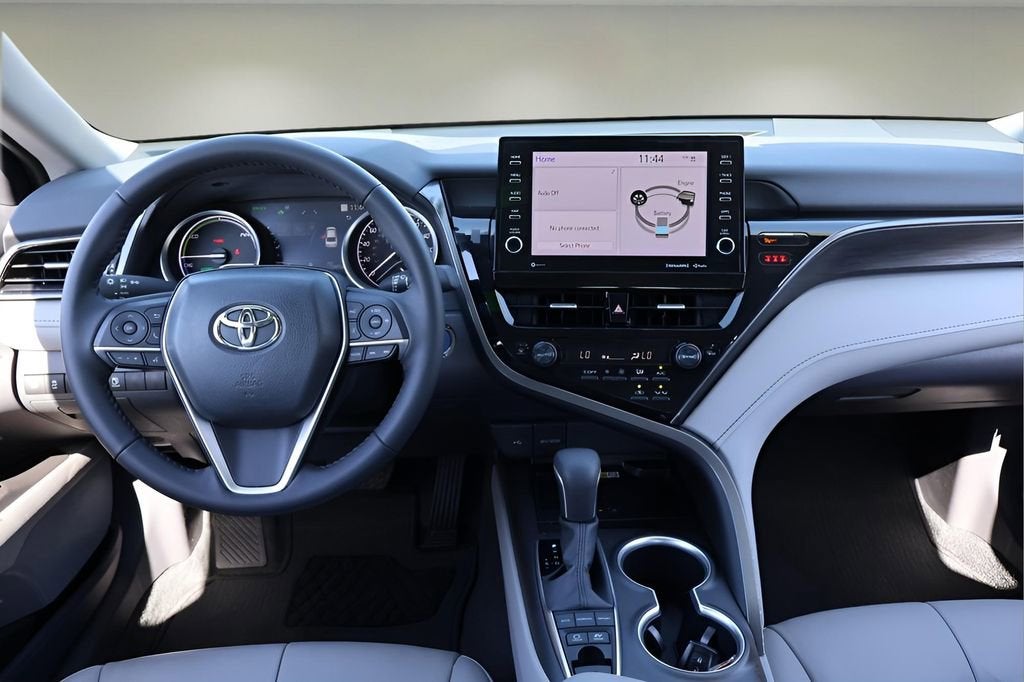 2024 Toyota Camry Hybrid XLE