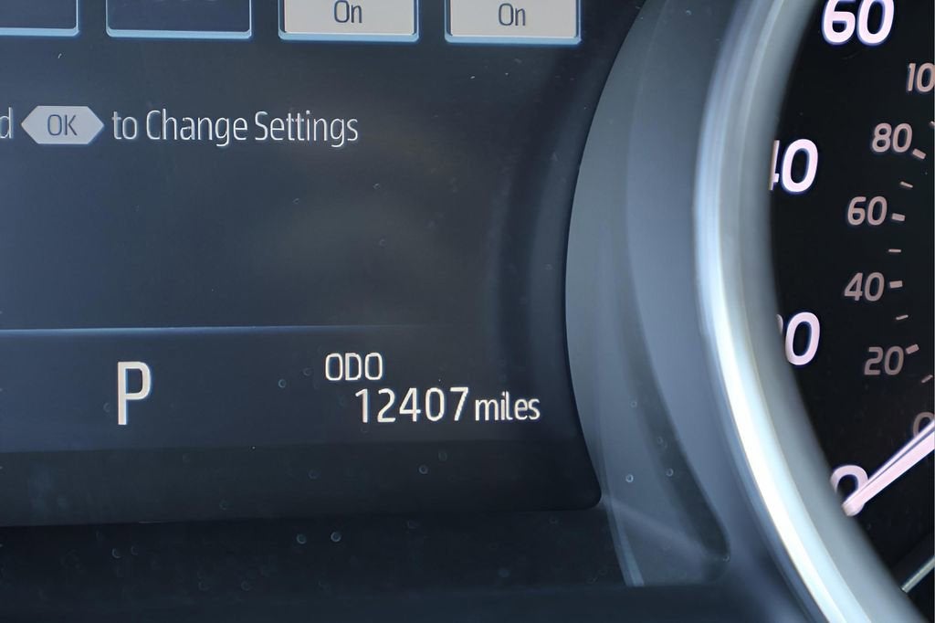 2024 Toyota Camry Hybrid XLE