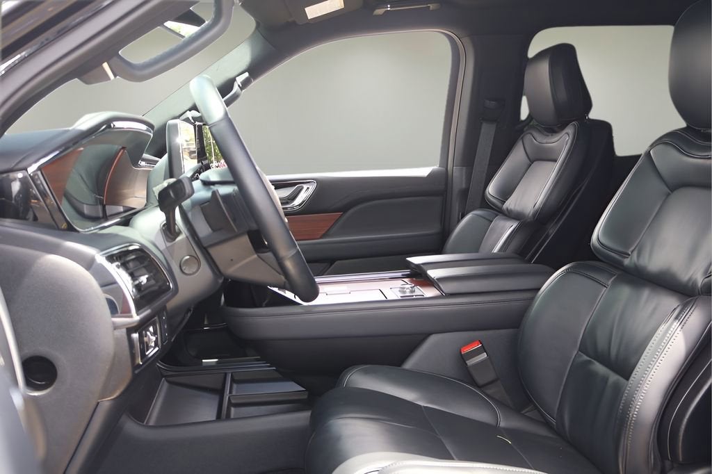2024 Lincoln Navigator Premiere