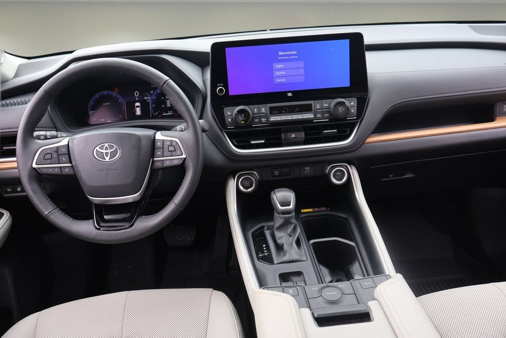 2026 Toyota Grand Highlander LE