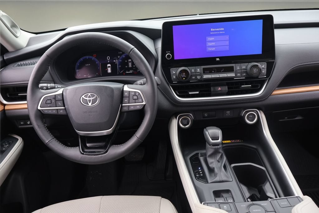 2026 Toyota Grand Highlander LE