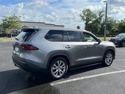 2025 Toyota Grand Highlander Hybrid XLE
