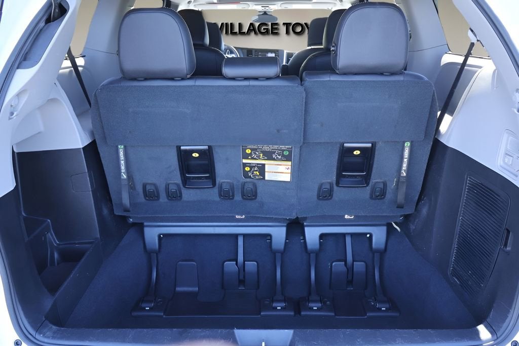 2019 Toyota Sienna SE