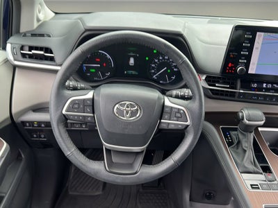 2024 Toyota Sienna XLE