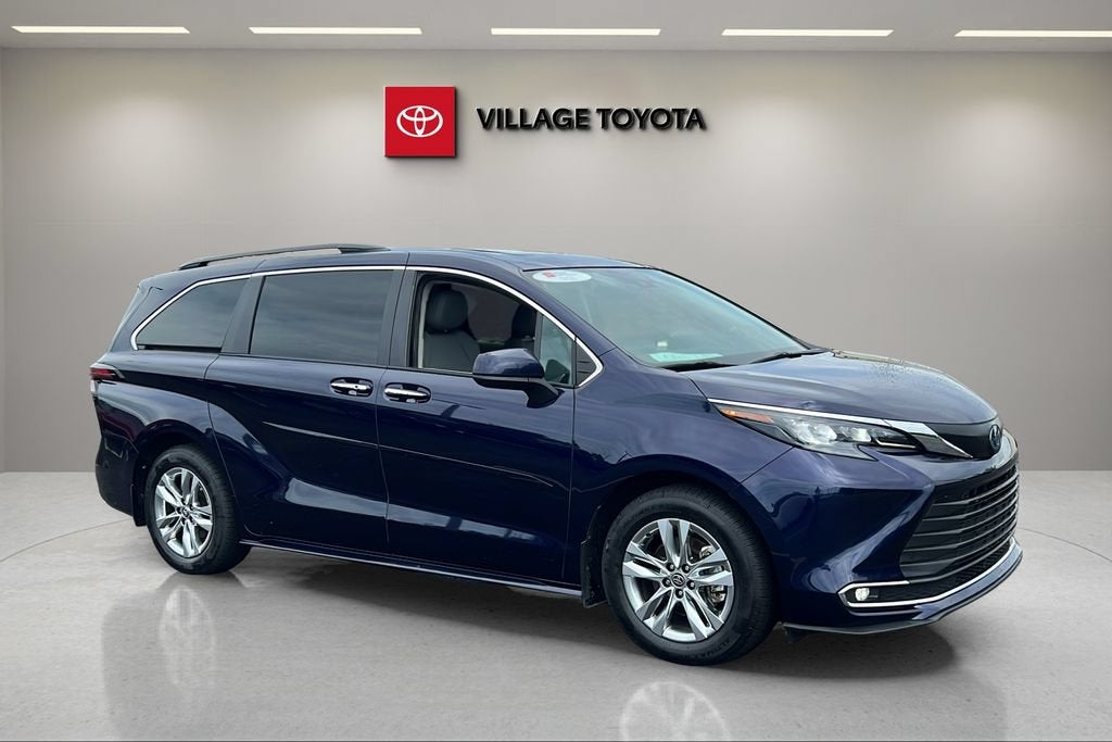 2024 Toyota Sienna XLE