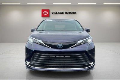 2024 Toyota Sienna XLE