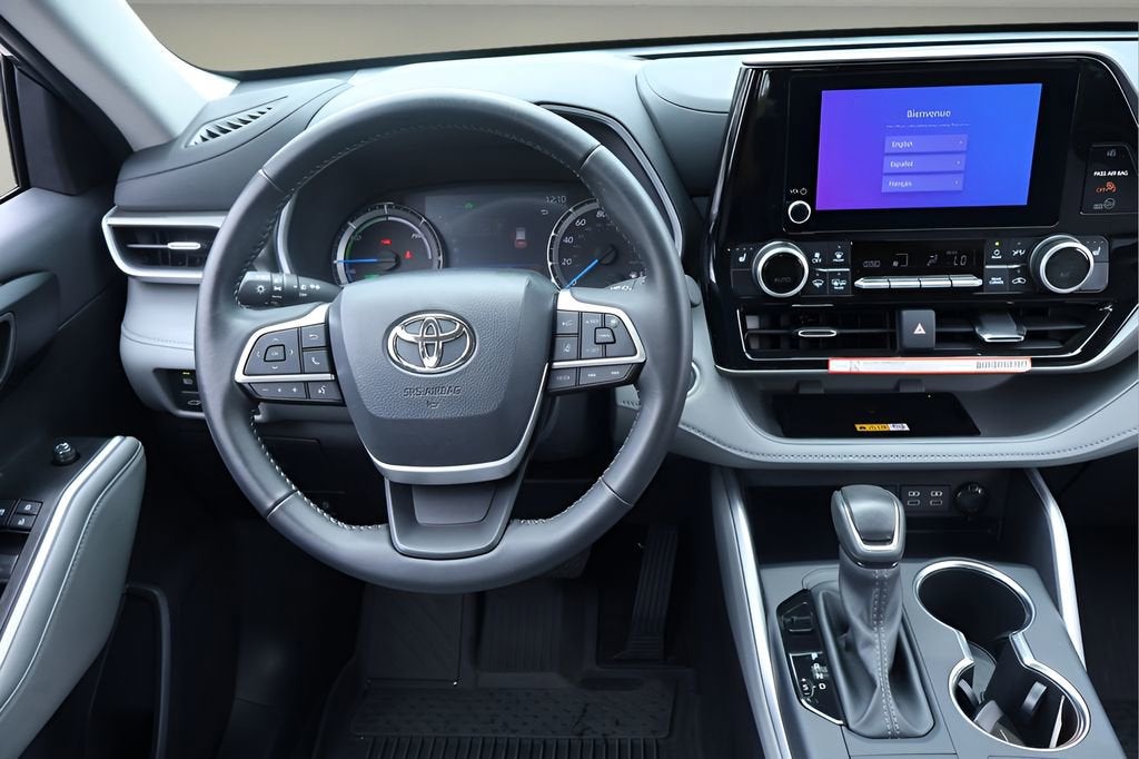 2025 Toyota Highlander Hybrid XLE