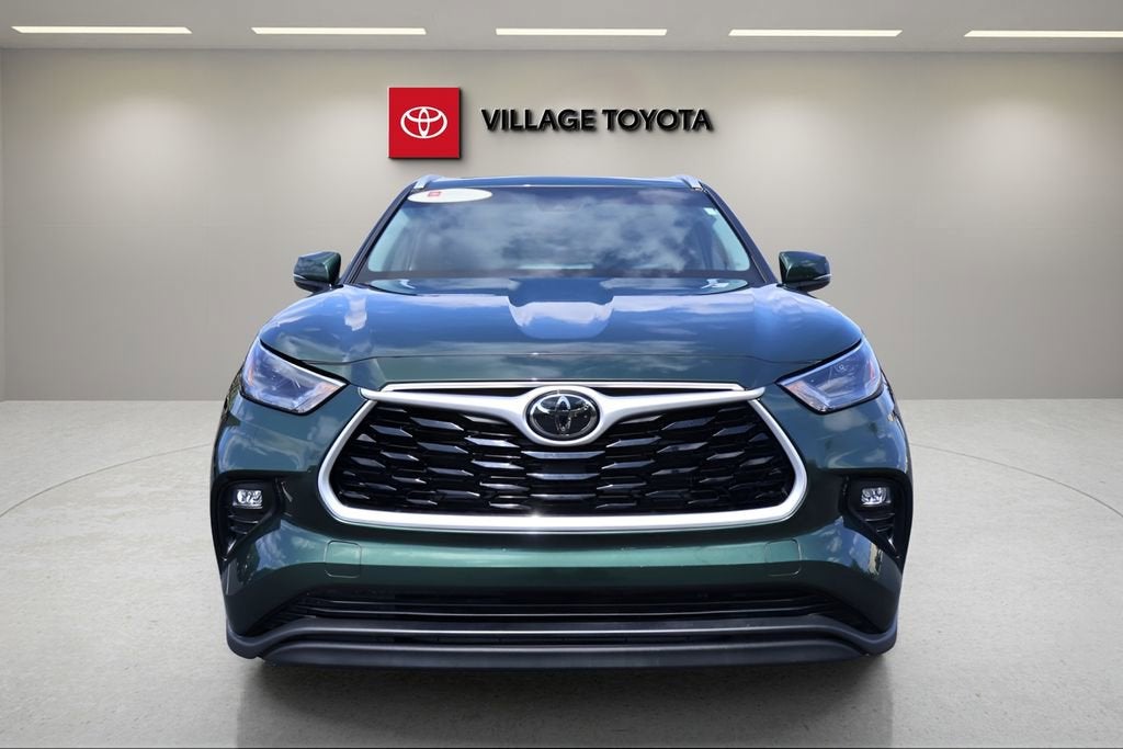 2025 Toyota Highlander Hybrid XLE