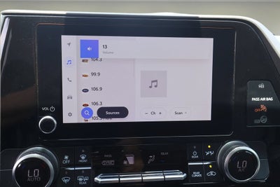 2025 Toyota Highlander LE