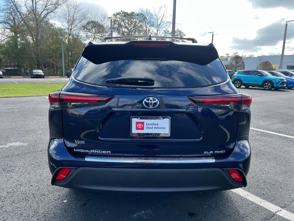 2024 Toyota Highlander LE