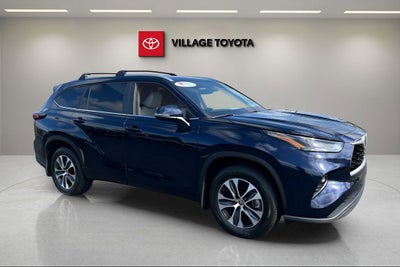 2024 Toyota Highlander LE