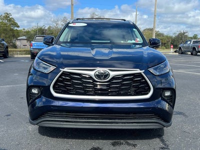 2024 Toyota Highlander LE