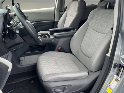 2021 Toyota Sienna LE