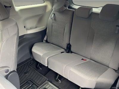 2021 Toyota Sienna LE
