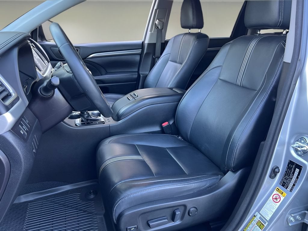 2018 Toyota Highlander SE