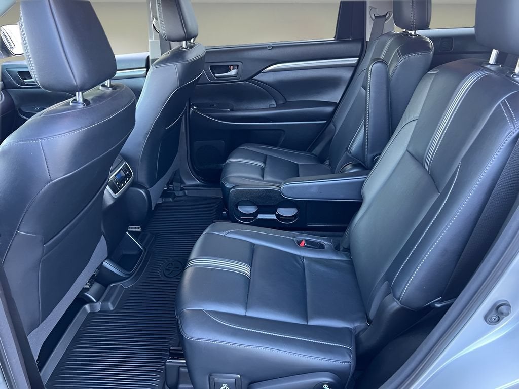 2018 Toyota Highlander SE