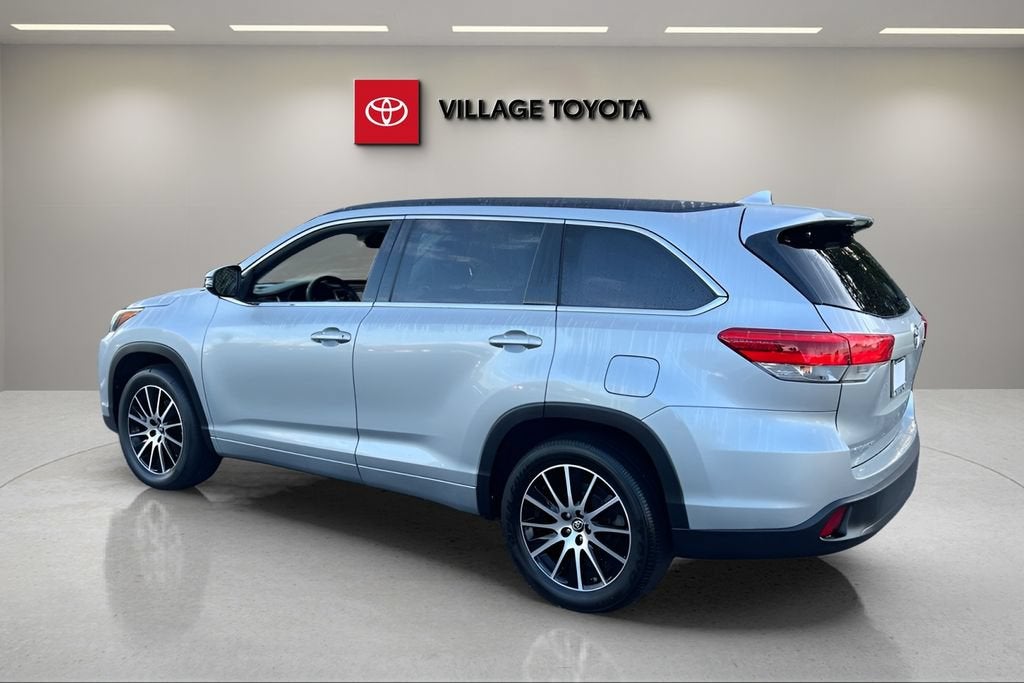 2018 Toyota Highlander SE