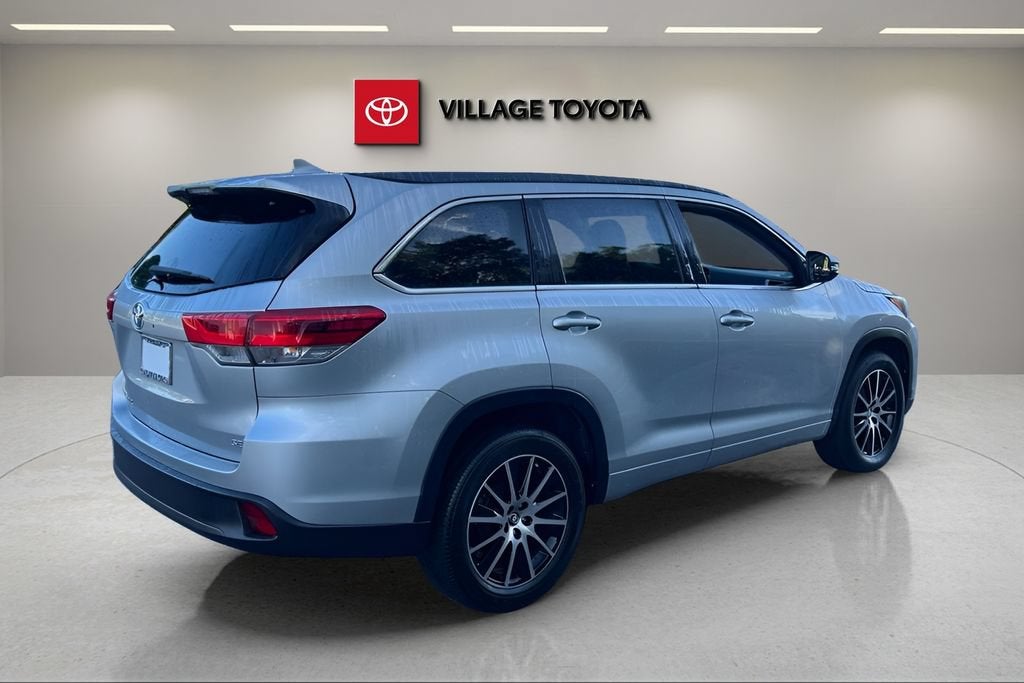 2018 Toyota Highlander SE