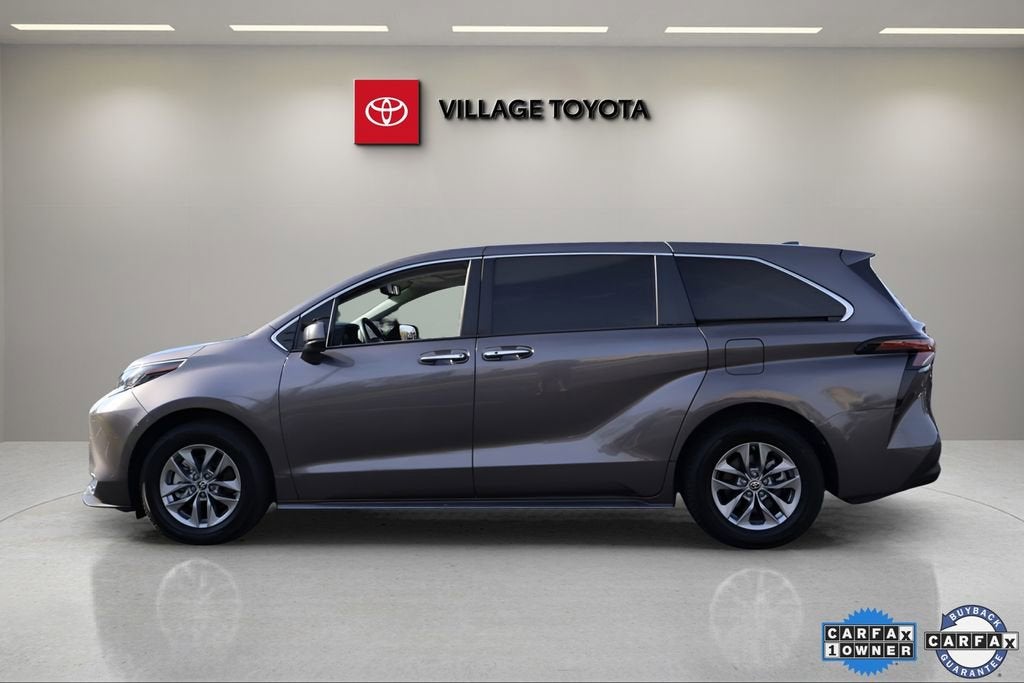 2023 Toyota Sienna XLE