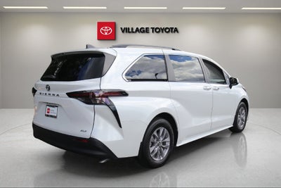 2026 Toyota Sienna XLE