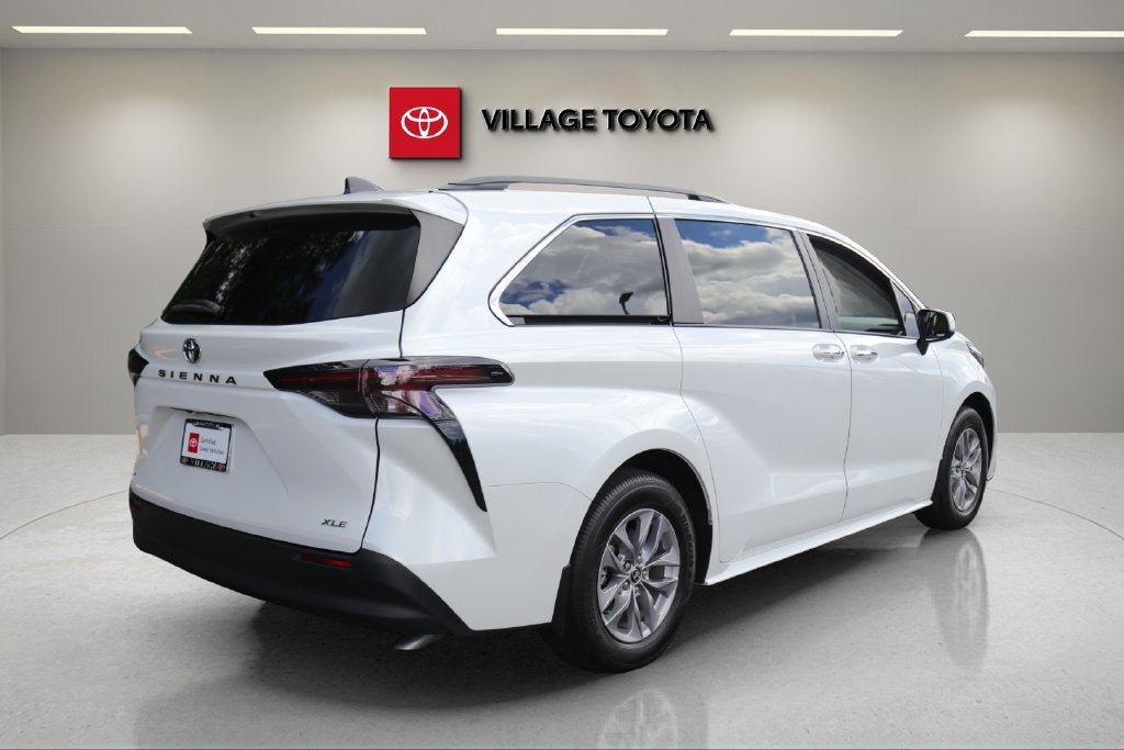 2026 Toyota Sienna XLE