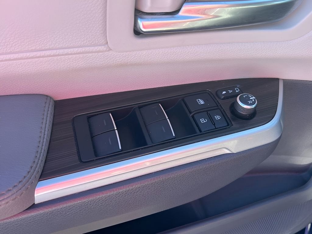 2022 Toyota Sienna Limited