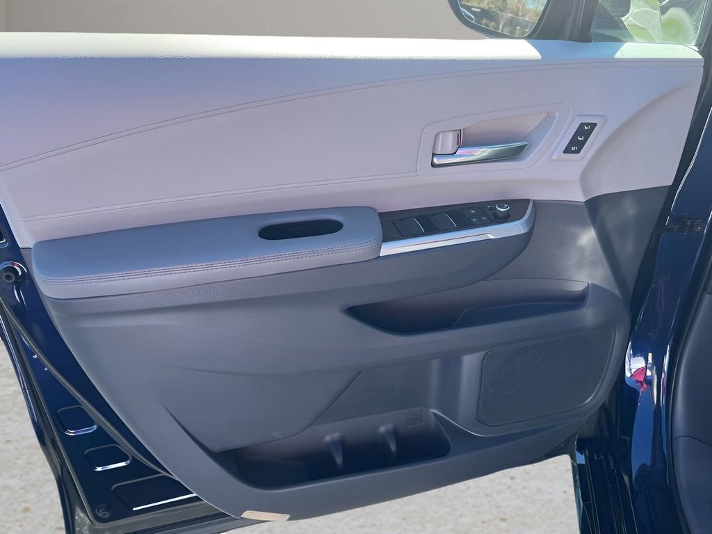 2022 Toyota Sienna Limited