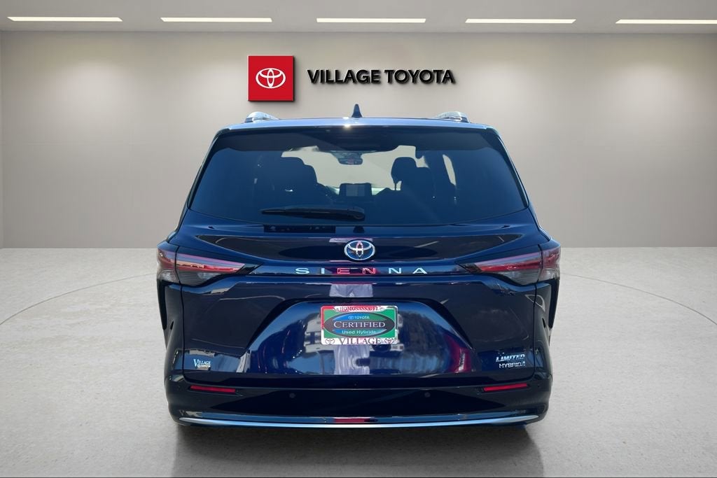 2022 Toyota Sienna Limited