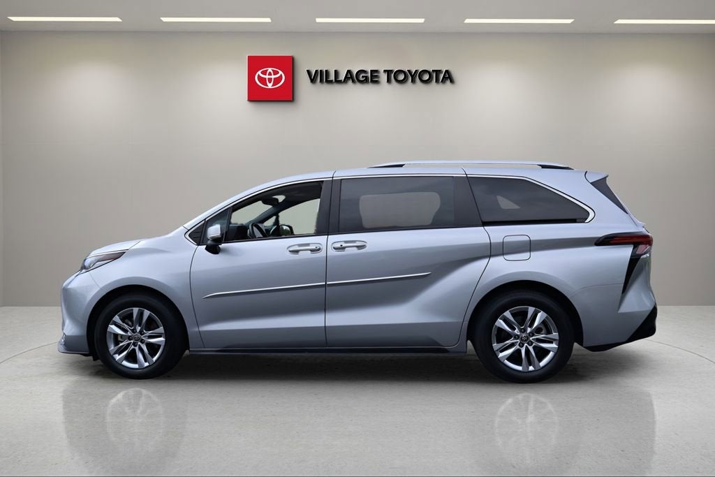 2022 Toyota Sienna Limited