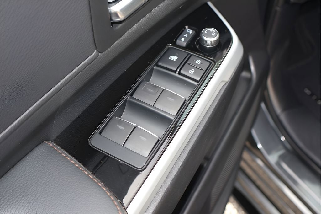 2025 Toyota Sienna Limited