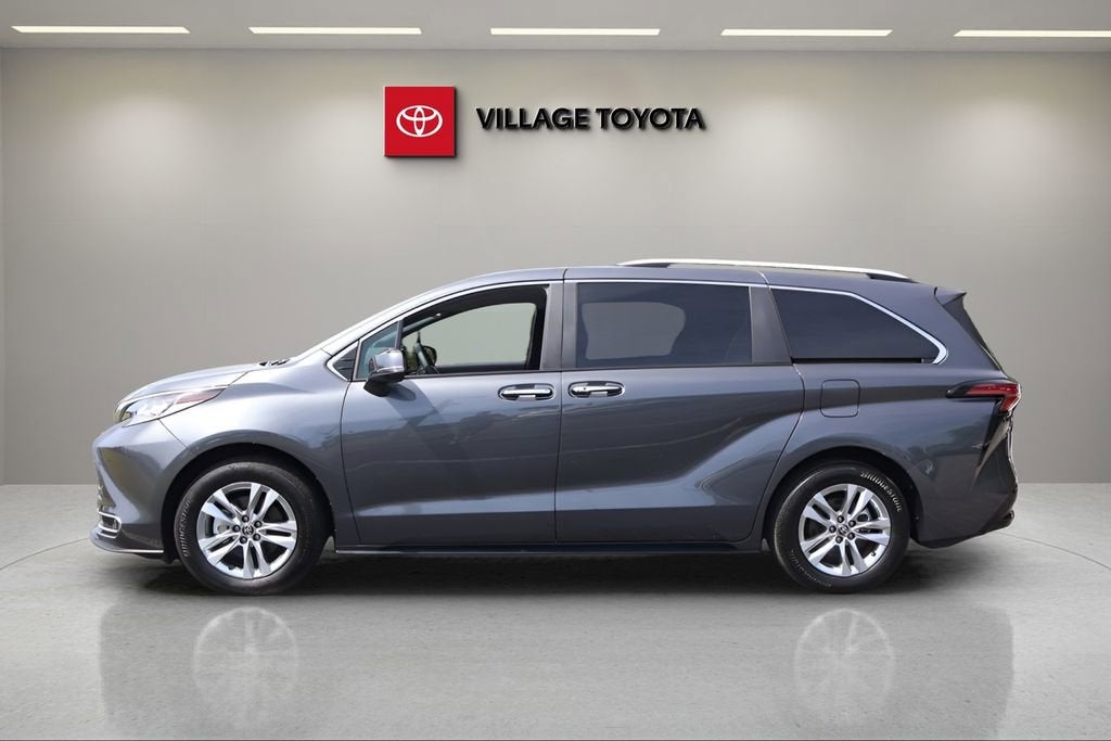 2025 Toyota Sienna Limited